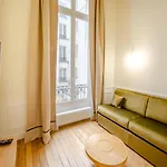 De Standing 1 – Tour Eiffel/invalides Appartement *