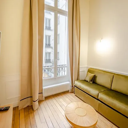 De Standing 1 - Tour Eiffel/invalides Apartment *